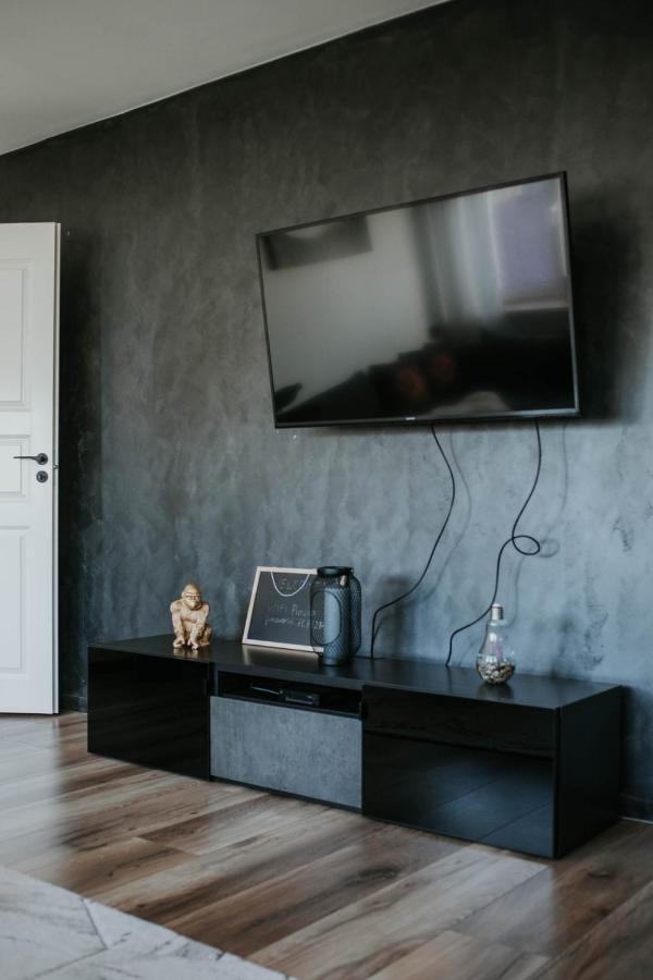 Pinska Guesthouse Apartment Viljandi  Exteriör bild