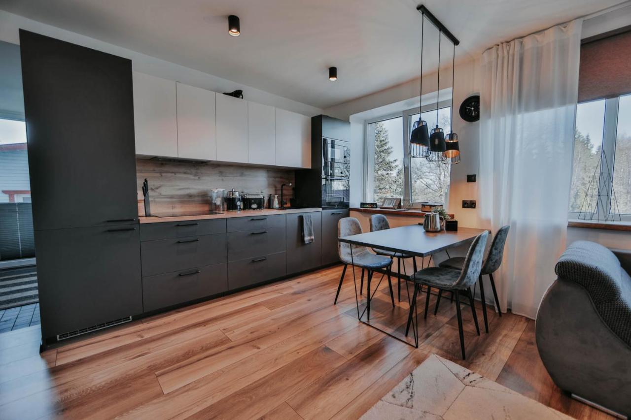 Pinska Guesthouse Apartment Viljandi  Exteriör bild